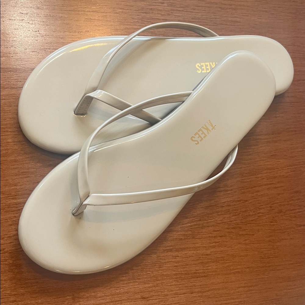 TKEES Cream Minimal Slim-Strap Flip Flop Sandals